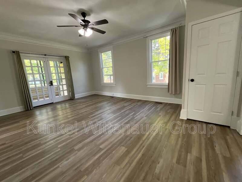 House for rent at 7 Signal Hill Blvd, Belleville, IL 62223