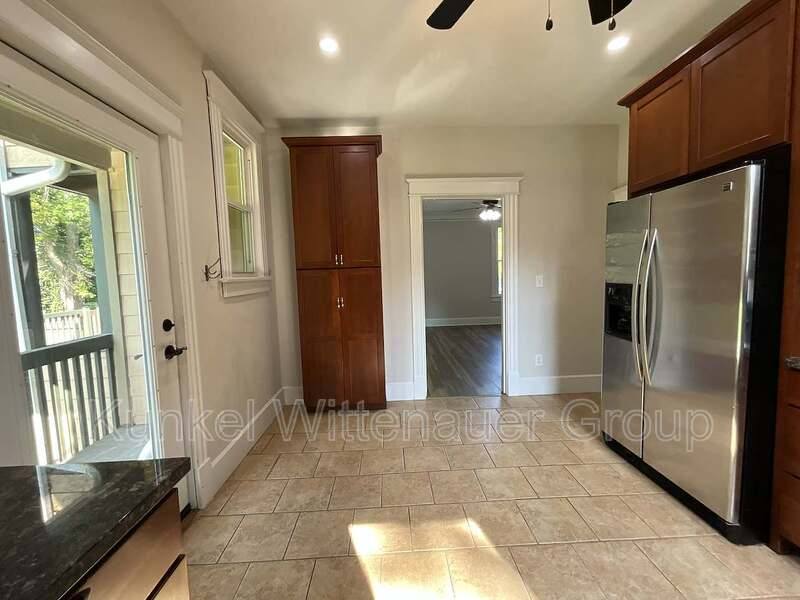 House for rent at 7 Signal Hill Blvd, Belleville, IL 62223