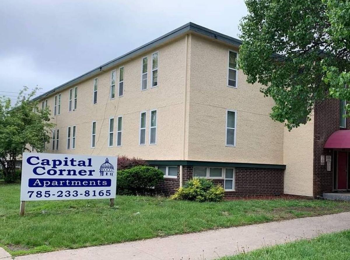 Apartment for rent at 800 SW Polk St, Topeka, KS 66612