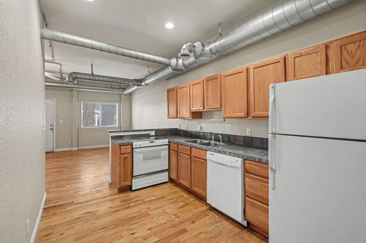 Apartment for rent at 5132 W 41st Ave, Denver, CO 80212