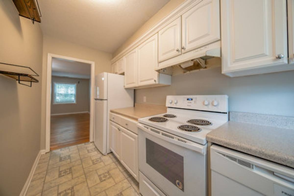 Townhouse for rent at 400 Davie Rd #68, Carrboro, NC 27510