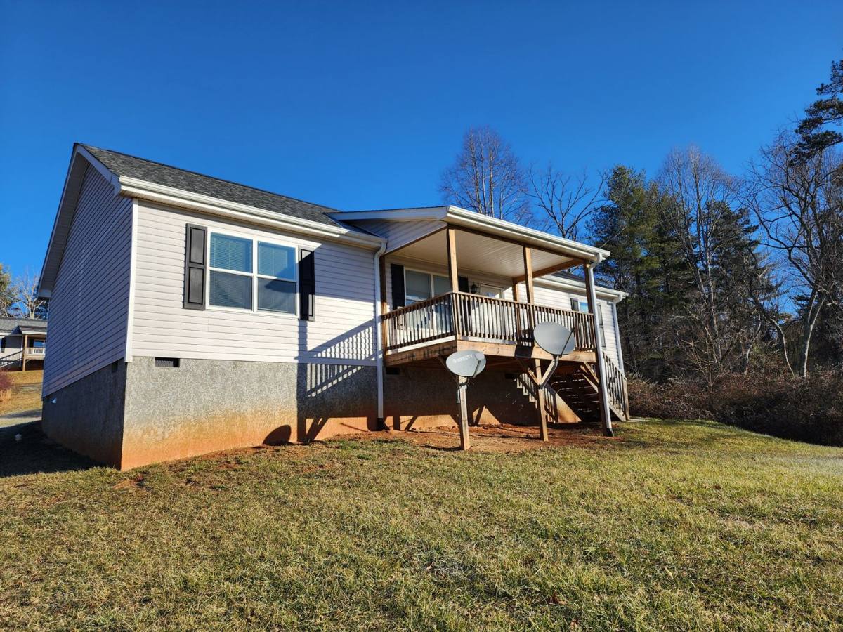House for rent at 312 McLean Heights Court, Weaverville, NC 28787