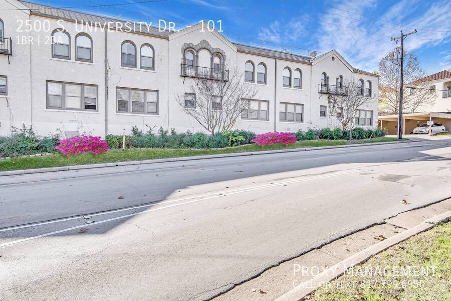 Apartment for rent at 2500 S University Dr #101, Fort Worth, TX 76109