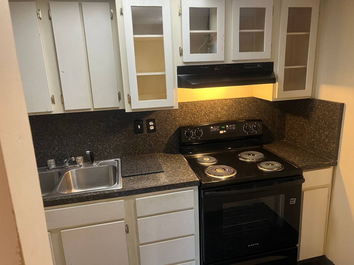 Apartment for rent at 1008 S College Rd, Lafayette, LA 70503