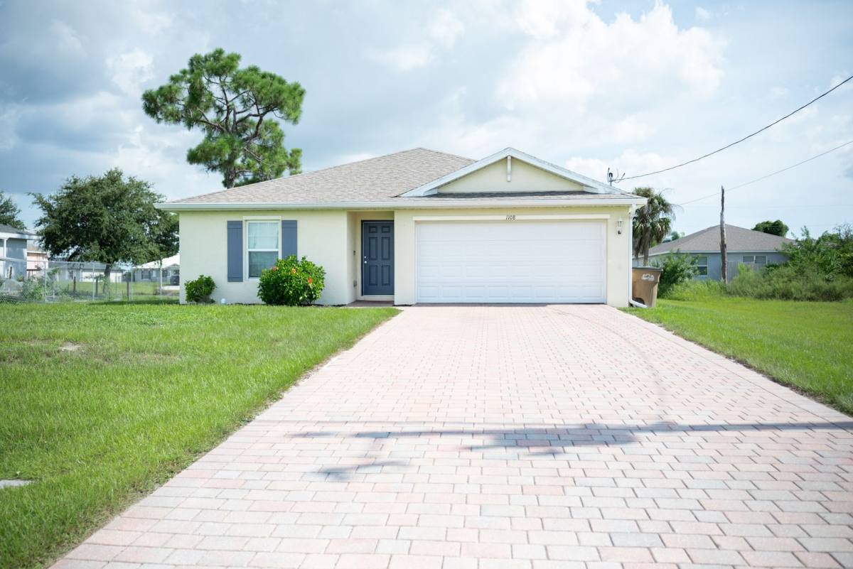 House for rent at 1108 NE 36th Lane, Cape Coral, FL 33909