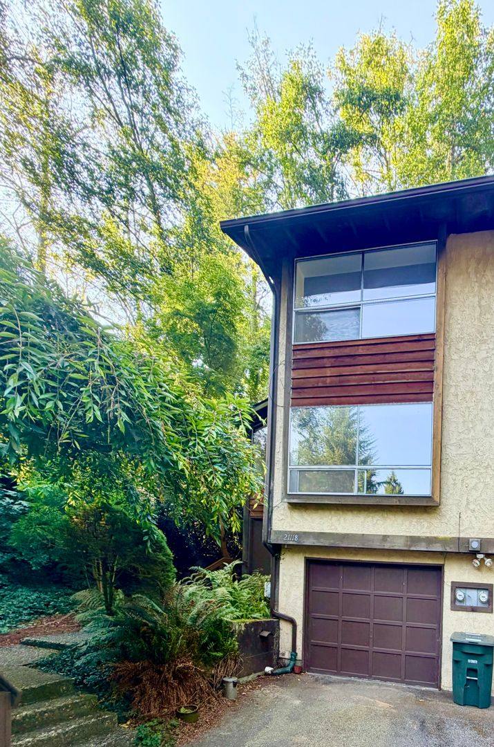 Townhouse for rent at 21118 Shell Valley Rd, Edmonds, WA 98020