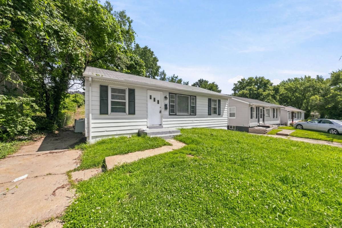 House for rent at 8515 Jenny Dr, Saint Louis, MO 63121