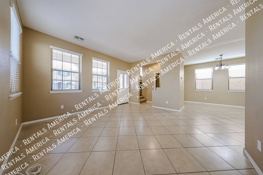 8969 W State Ave, Glendale, AZ 85305 - House for Rent - Image 10