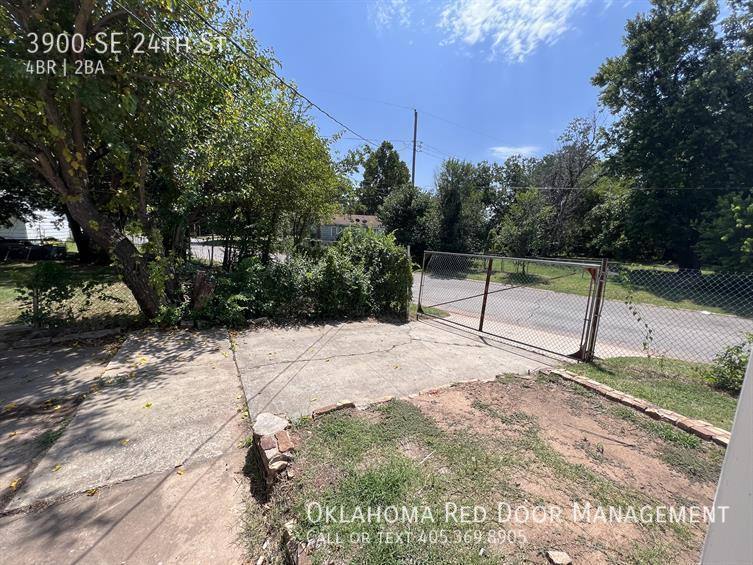 House for rent at 3900 SE 24th St, Oklahoma City, OK 73115