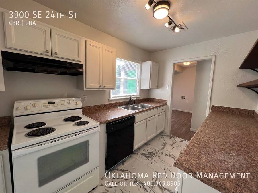 House for rent at 3900 SE 24th St, Oklahoma City, OK 73115