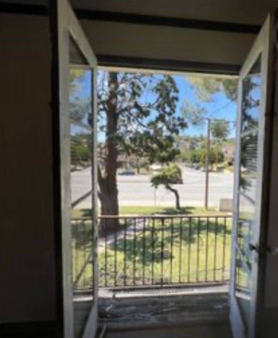 Apartment for rent at 1171 Huntington Dr, South Pasadena, CA 91030