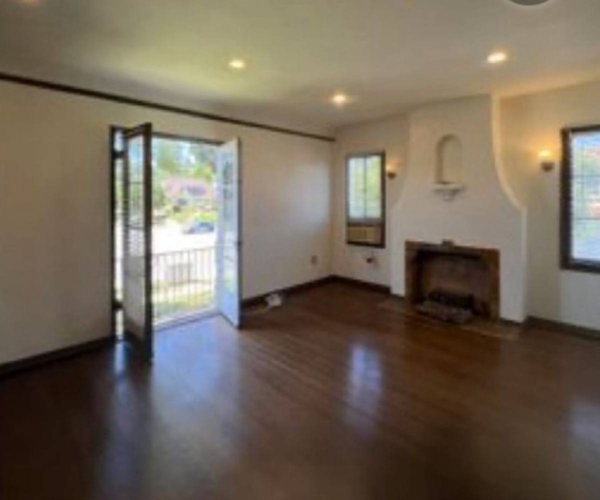 Apartment for rent at 1171 Huntington Dr, South Pasadena, CA 91030