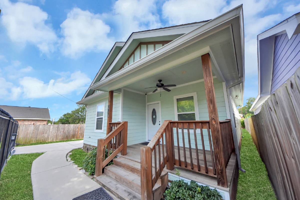House for rent at 3703 Lila St, Houston, TX 77026