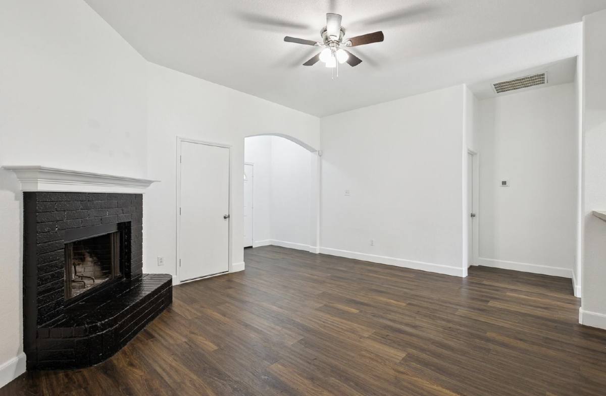House for rent at 1446 Sax Leigh Dr, Dallas, TX 75241