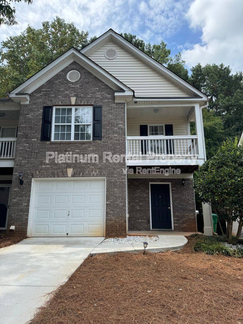 Townhouse for rent at 1823 Broadway St, Decatur, GA 30035