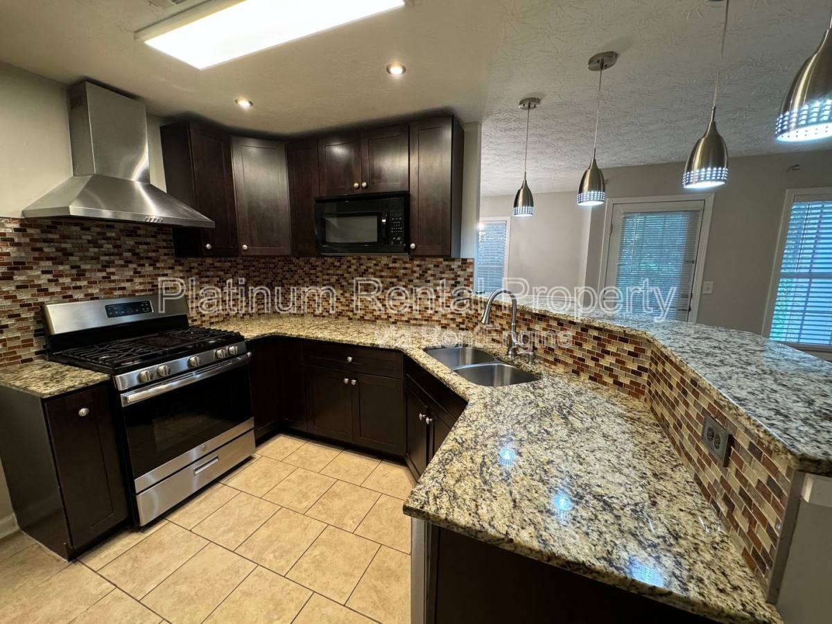 Townhouse for rent at 1823 Broadway St, Decatur, GA 30035