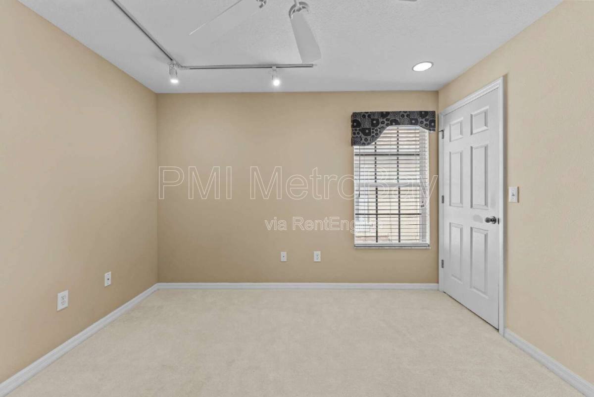 Townhouse for rent at 1938 Fiesta Ridge Court, Tampa, FL 33604