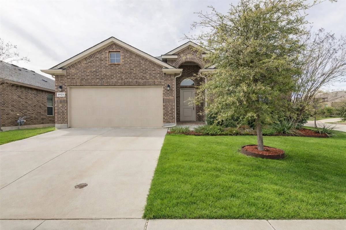 House for rent at 9125 Highland Orchard Dr, Fort Worth, TX 76179