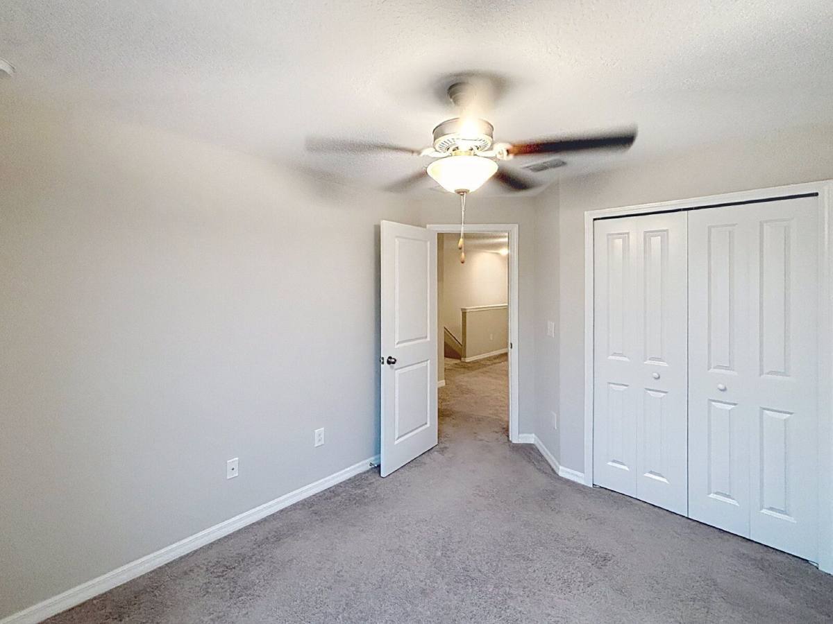 Townhouse for rent at 9528 Pembrooke Pines Dr, Sun City Center, FL 33573