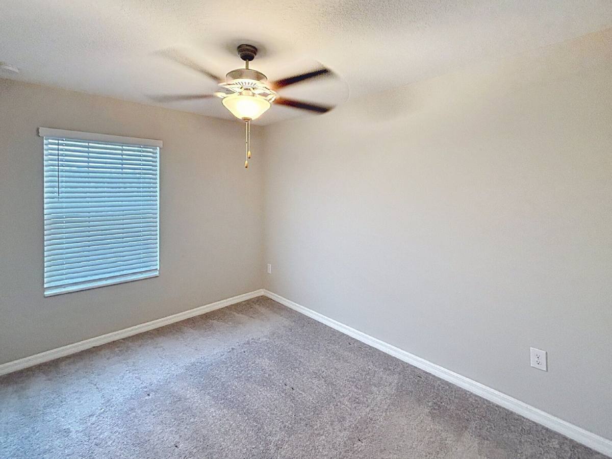 Townhouse for rent at 9528 Pembrooke Pines Dr, Sun City Center, FL 33573