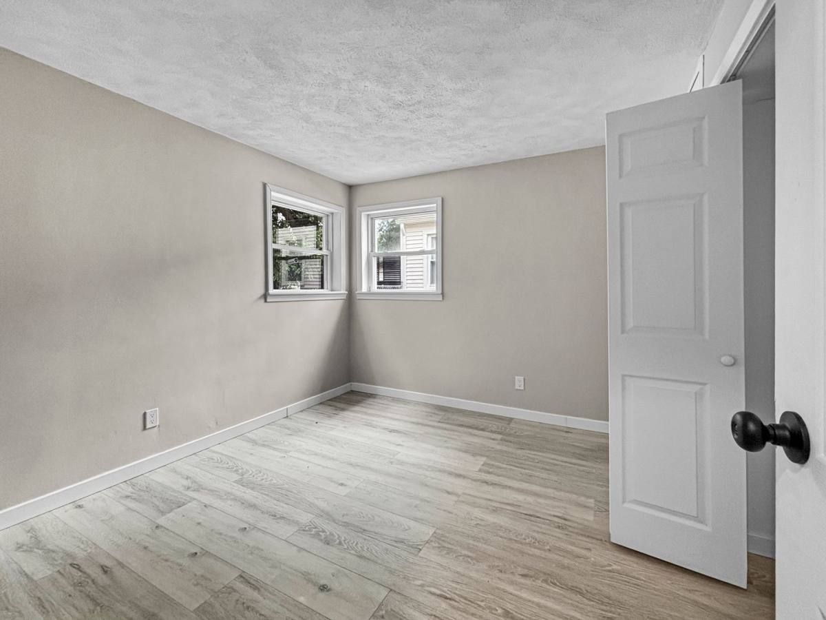 House for rent at 2100 Dawson Ave NE, Grand Rapids, MI 49505