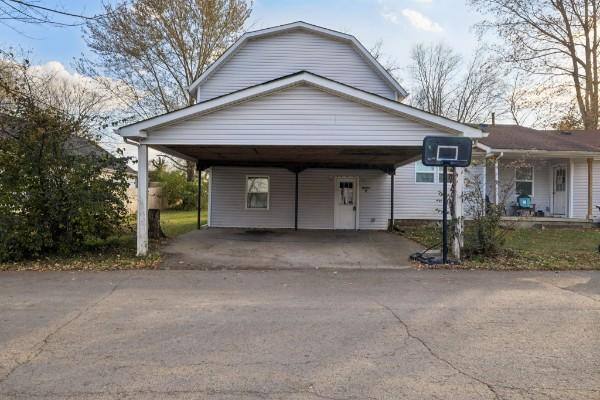 Townhouse for rent at 801 Poplar Ave #B, Springfield, TN 37172