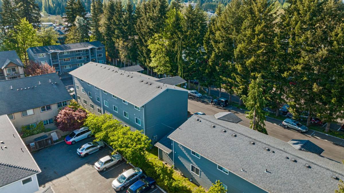 Apartment for rent at 18235 - 73rd Ave NE, Kenmore, WA 98028