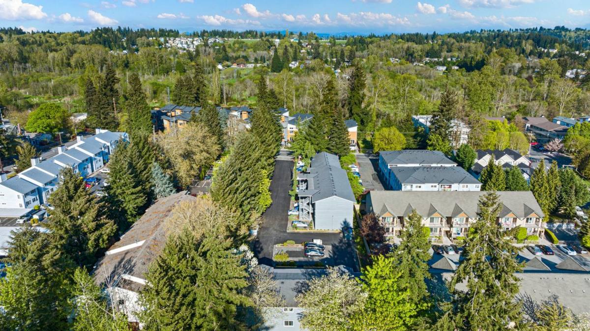 Apartment for rent at 18235 - 73rd Ave NE, Kenmore, WA 98028