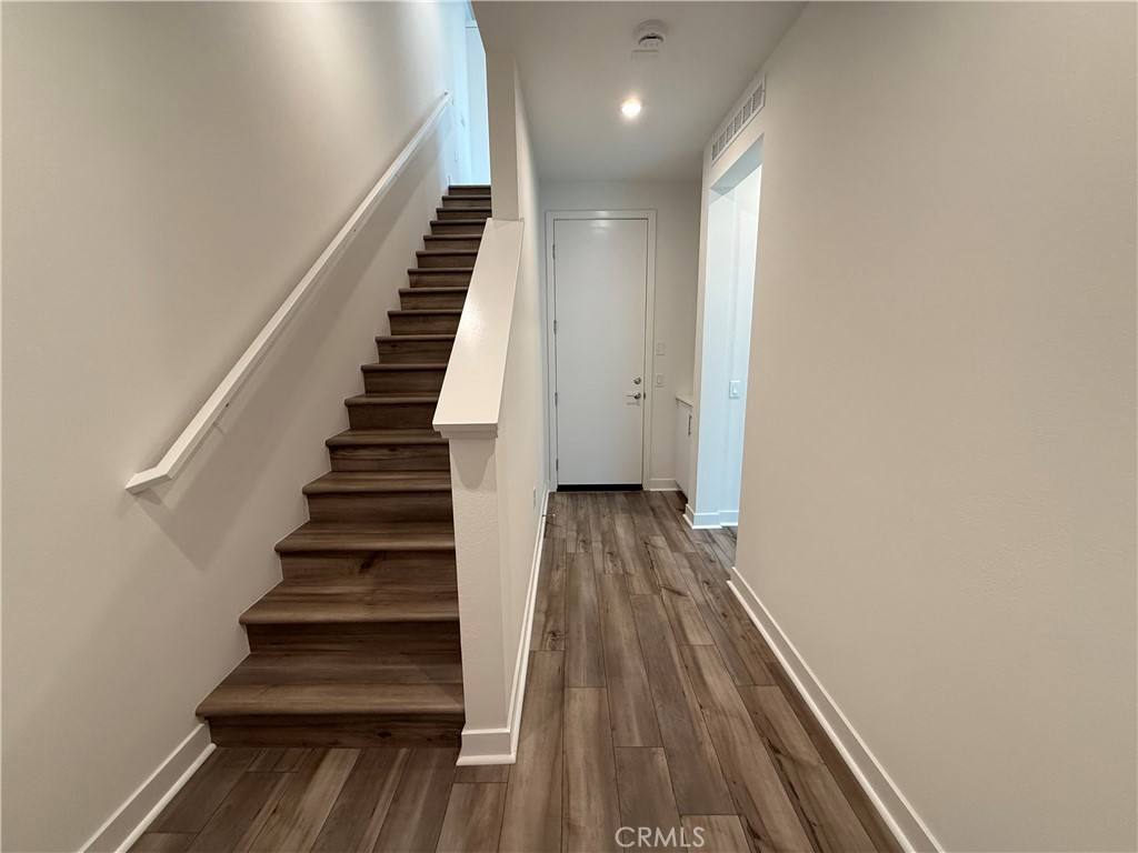 693 S Lyon St #693, Santa Ana, CA 92705 - Apartment for Rent - Image 9