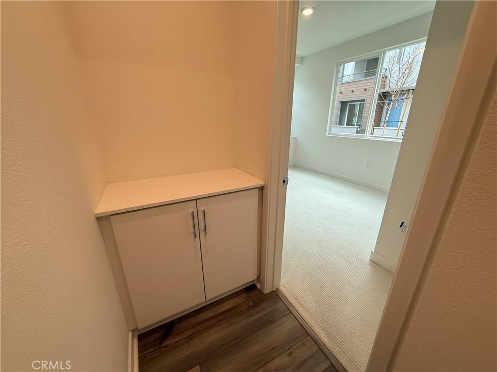 693 S Lyon St #693, Santa Ana, CA 92705 - Apartment for Rent - Image 5