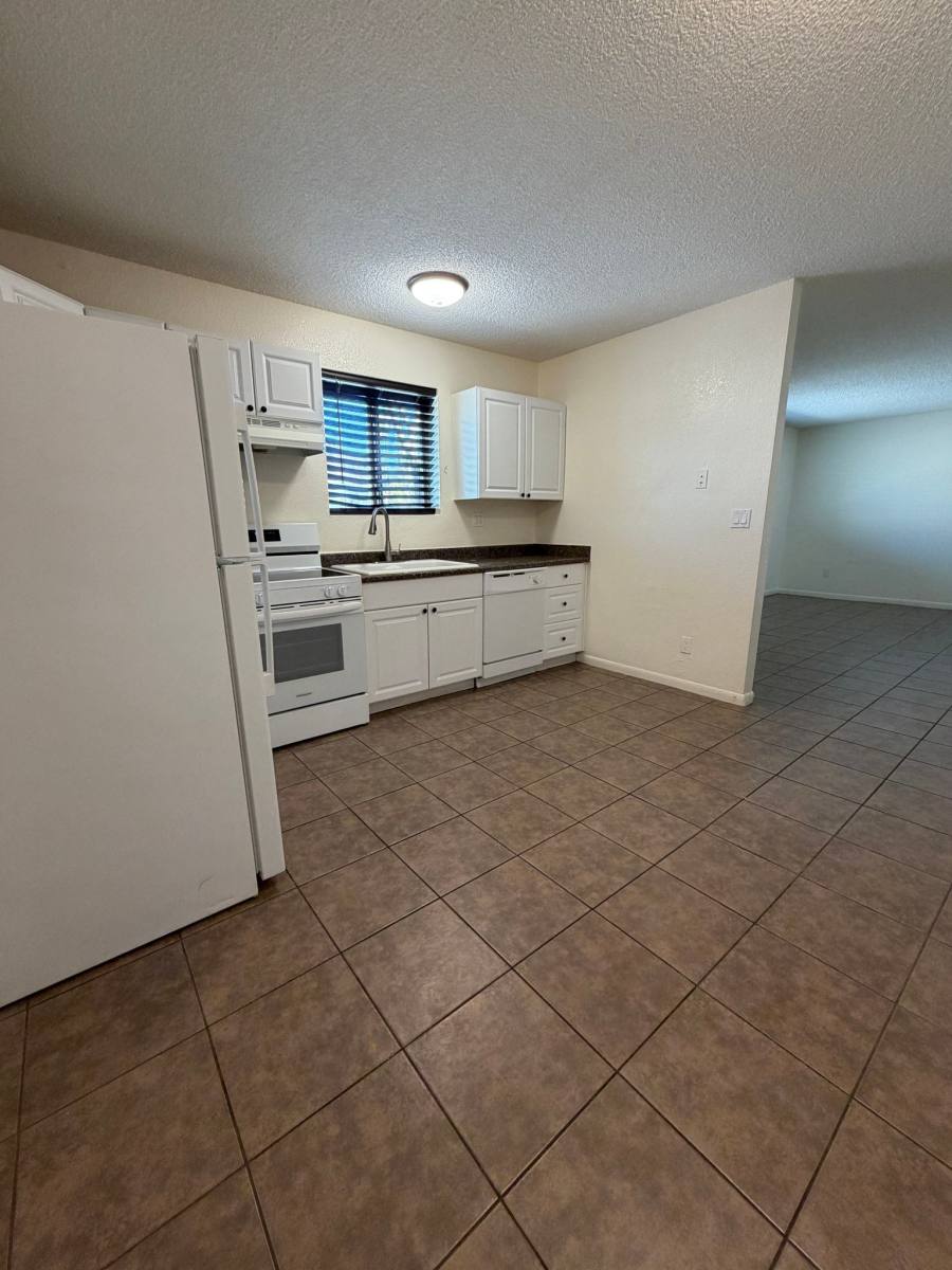 Apartment for rent at 1420 E Brown St, Phoenix, AZ 85020