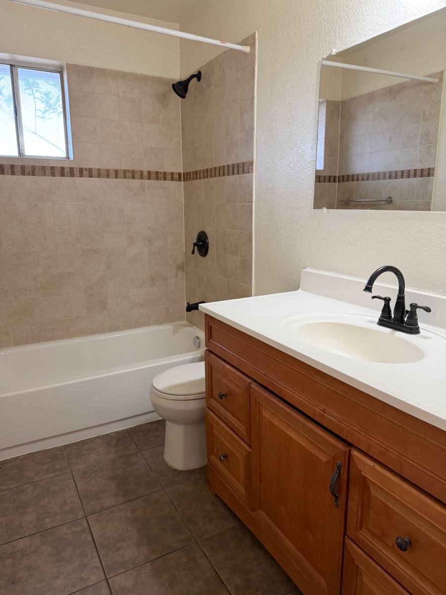 Apartment for rent at 1420 E Brown St, Phoenix, AZ 85020