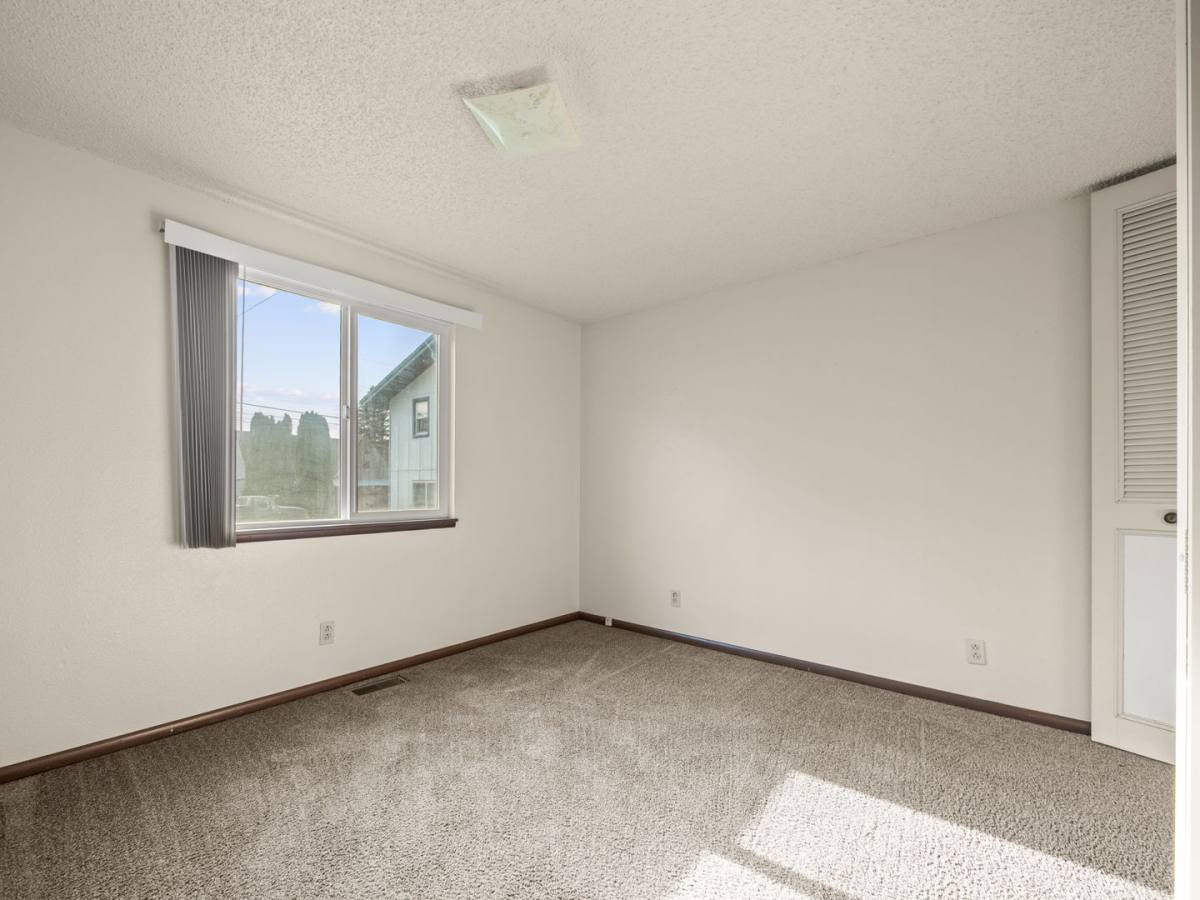 Apartment for rent at 301 Jefferson Ave, La Grande, OR 97850