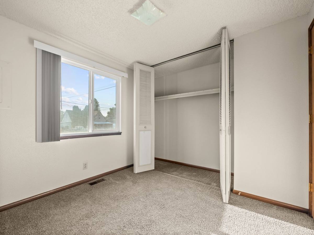 Apartment for rent at 301 Jefferson Ave, La Grande, OR 97850