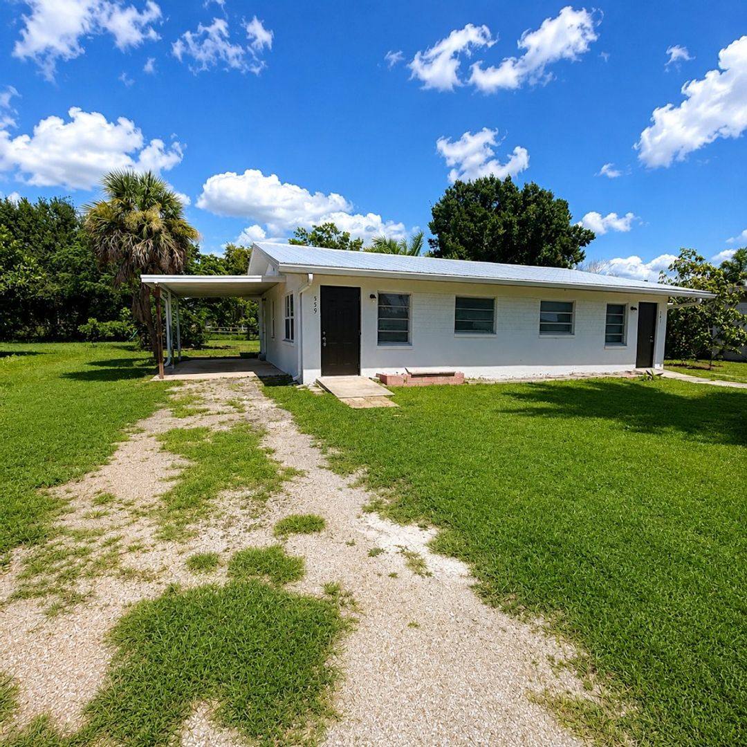 Apartment for rent at 559 561 Wood Ave, Fort Myers, FL 33905