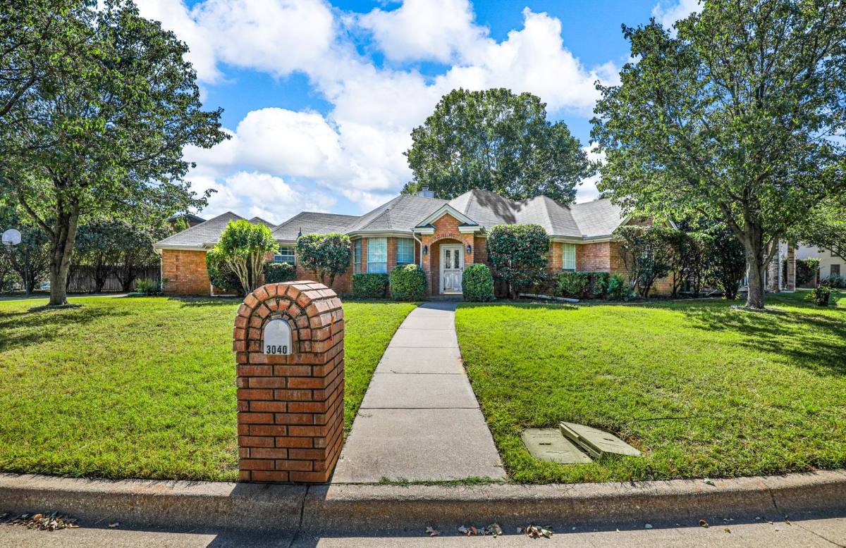 House for rent at 3040 Flamingo Circle, Southlake, TX 76092