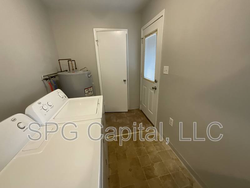 House for rent at 138 E S St, Chambersburg, PA 17201