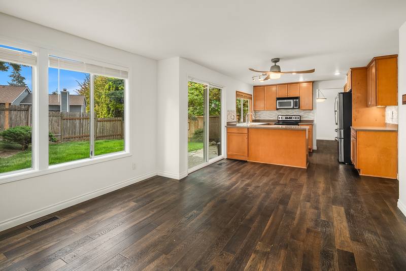 House for rent at 24105 SE 42nd St, Issaquah, WA 98029