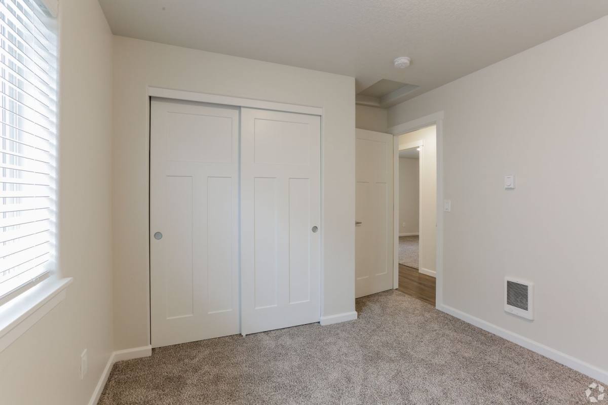 Apartment for rent at 17366 NE Halsey St, Portland, OR 97230