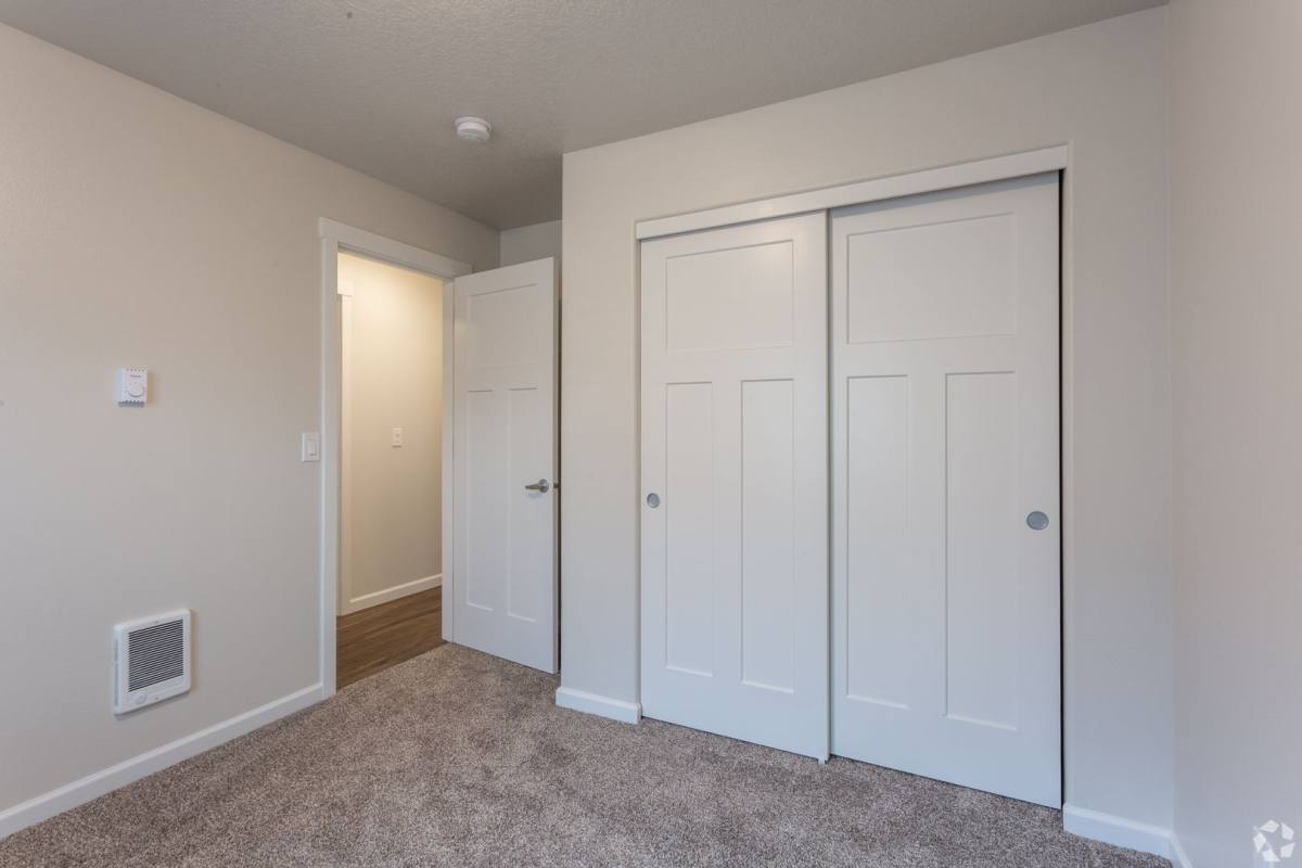 Apartment for rent at 17366 NE Halsey St, Portland, OR 97230