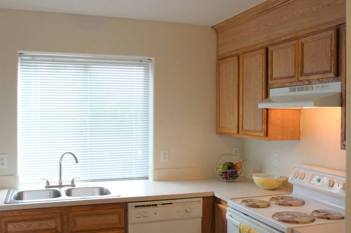 Apartment for rent at 17366 NE Halsey St, Portland, OR 97230