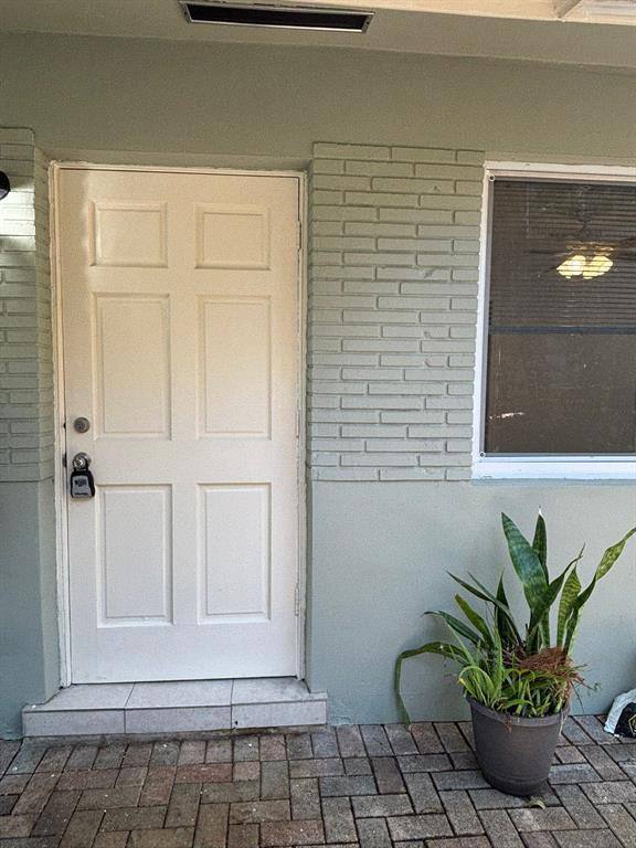 Apartment for rent at 1713 N Dixie Highway 1713-3, Fort Lauderdale, FL 33305