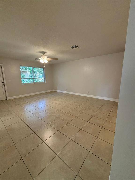 Apartment for rent at 1713 N Dixie Highway 1713-3, Fort Lauderdale, FL 33305