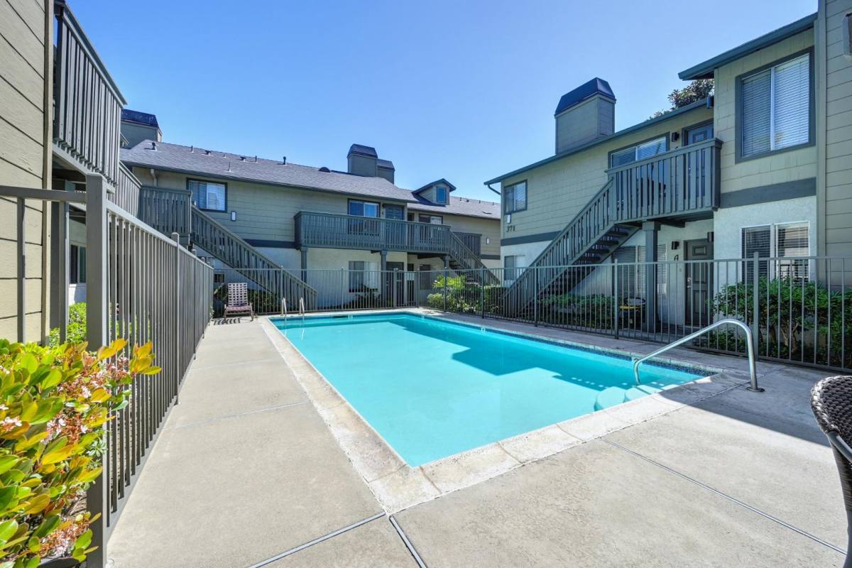 Apartment for rent at Cypress Cove Apartment Homes, 355 - 95 Pine Ave #379-F, Carlsbad, CA 92008