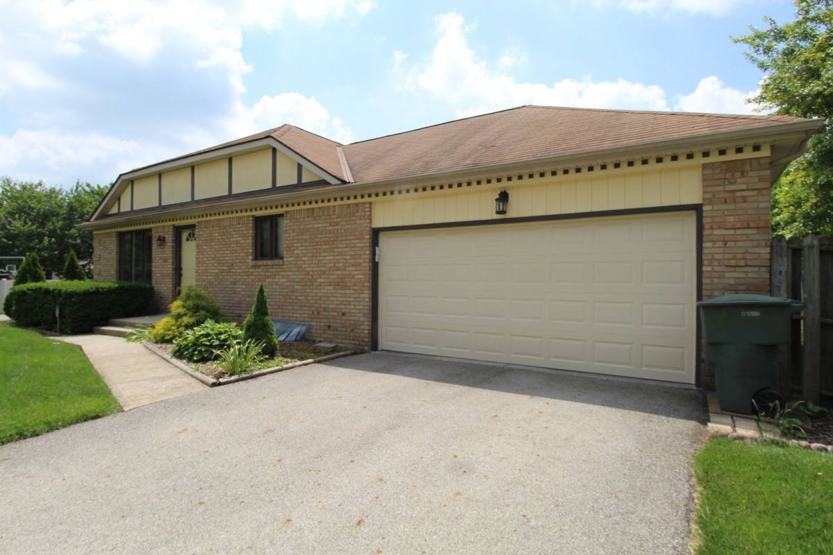 Apartment for rent at 1959-1961 Bayswater Dr, Columbus, OH 43235