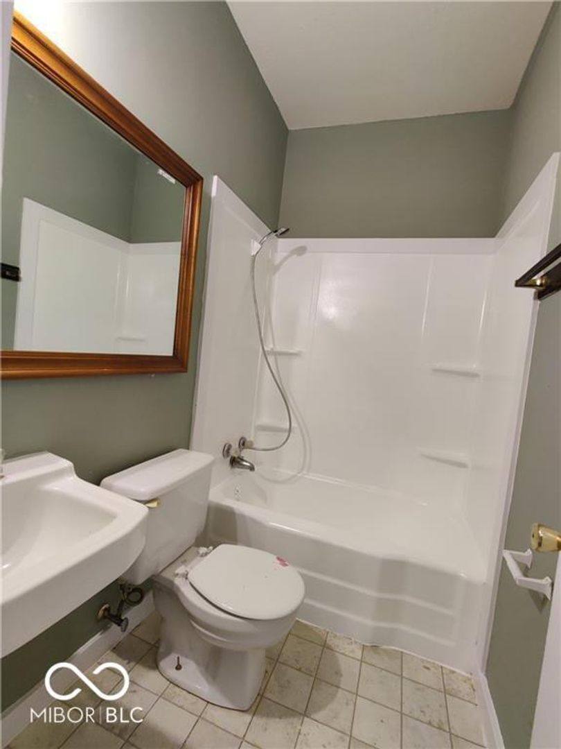 Apartment for rent at 17-3 E Mechanic, Shelbyville, IN 46176