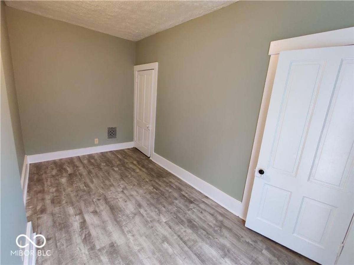 Apartment for rent at 17-3 E Mechanic, Shelbyville, IN 46176