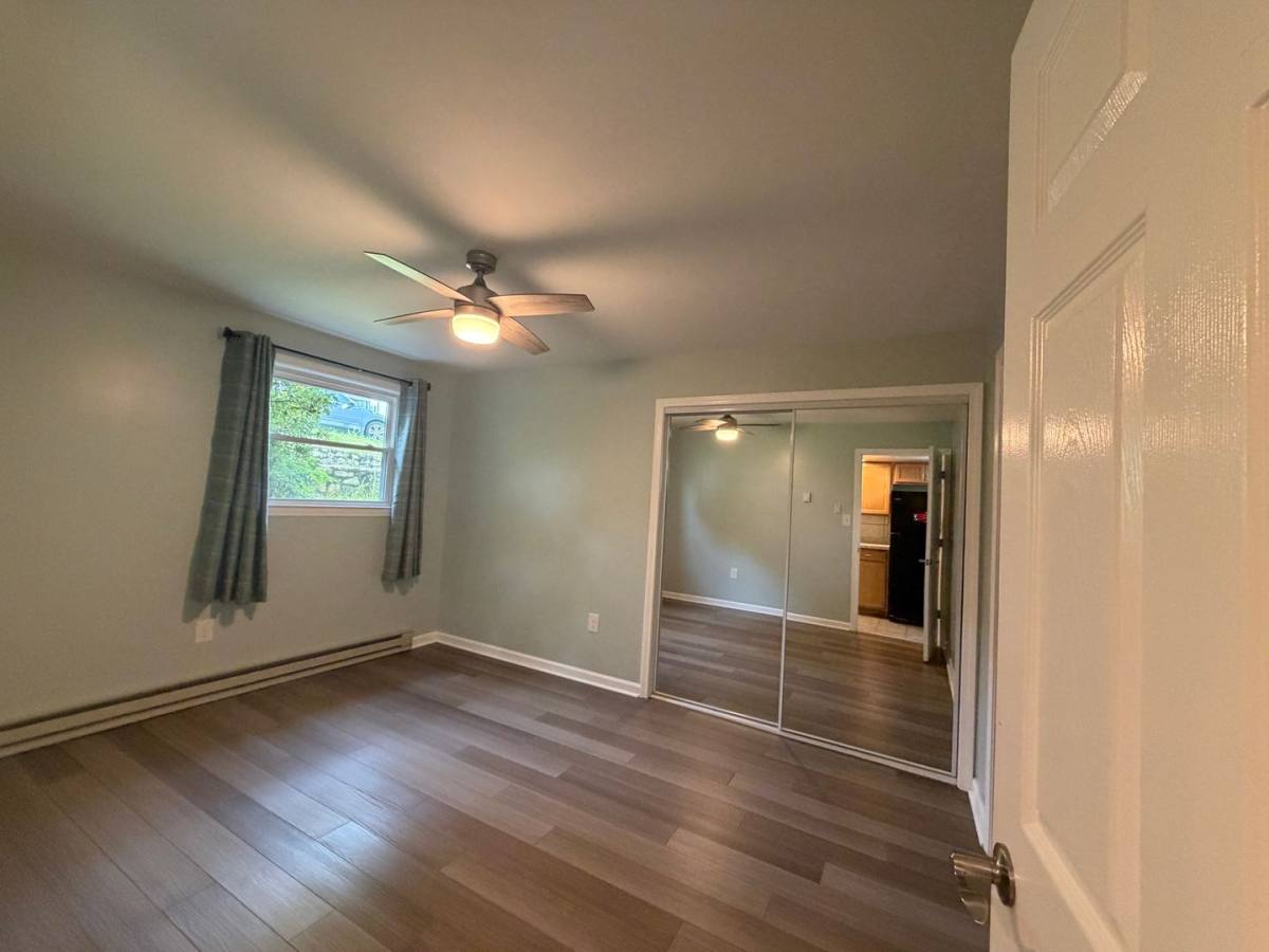 Apartment for rent at 524 Jefferson Ave, Vinton, VA 24179