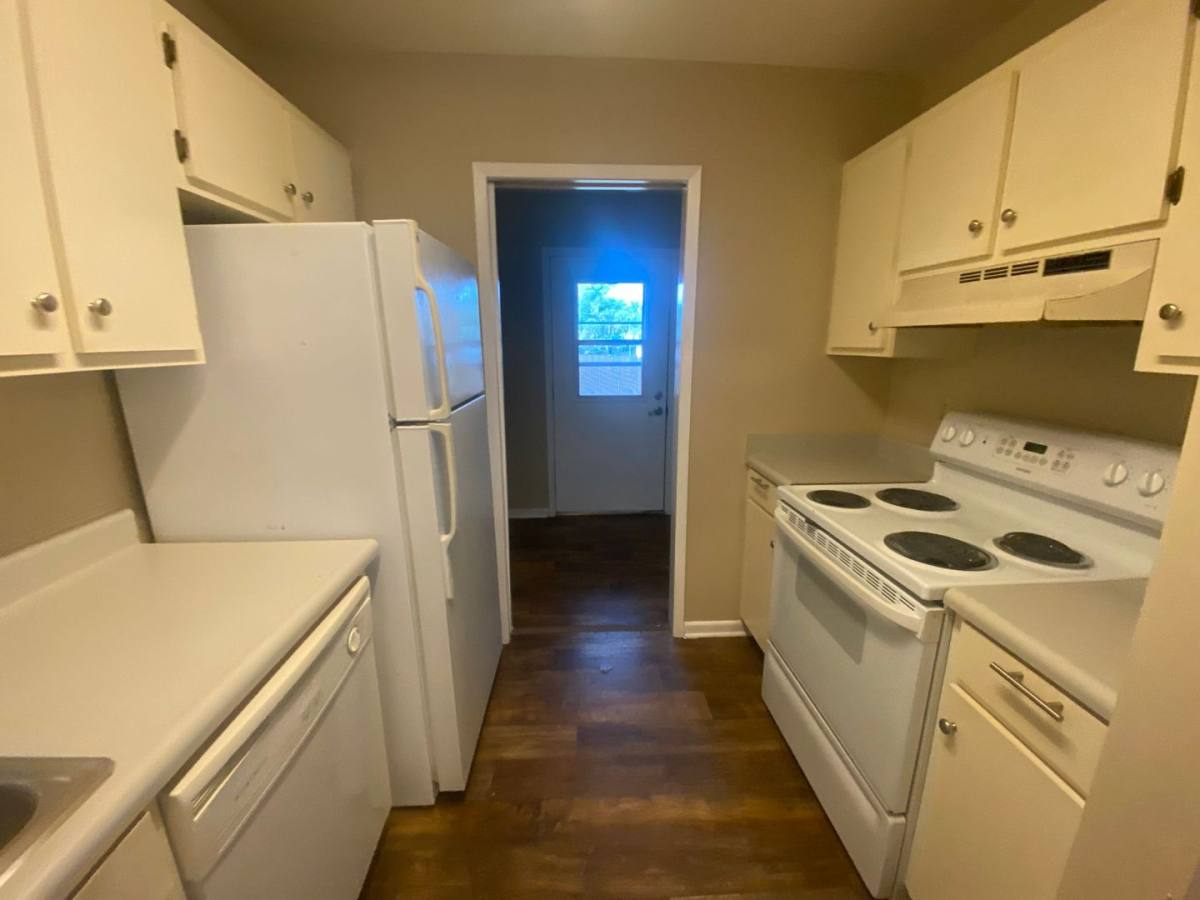 Townhouse for rent at 521 E 5th Court, Panama City, FL 32401