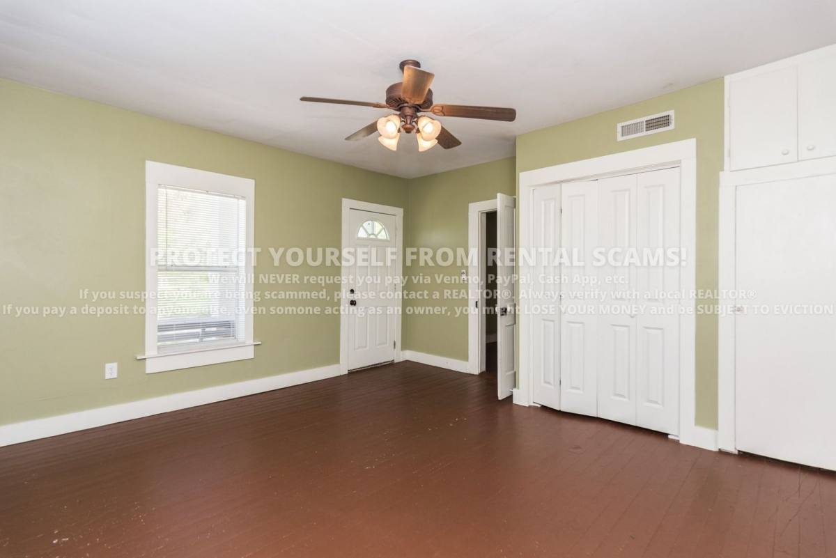 House for rent at 369 Steele Rd, Springdale, AR 72762
